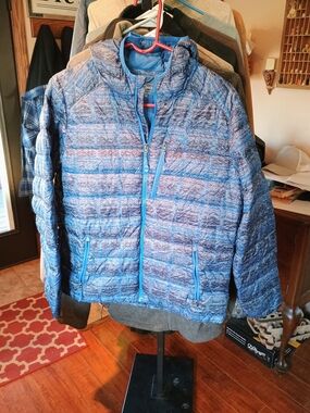 L.L. Bean Blue Quilted Puffer Jacket with Hood Bin 2